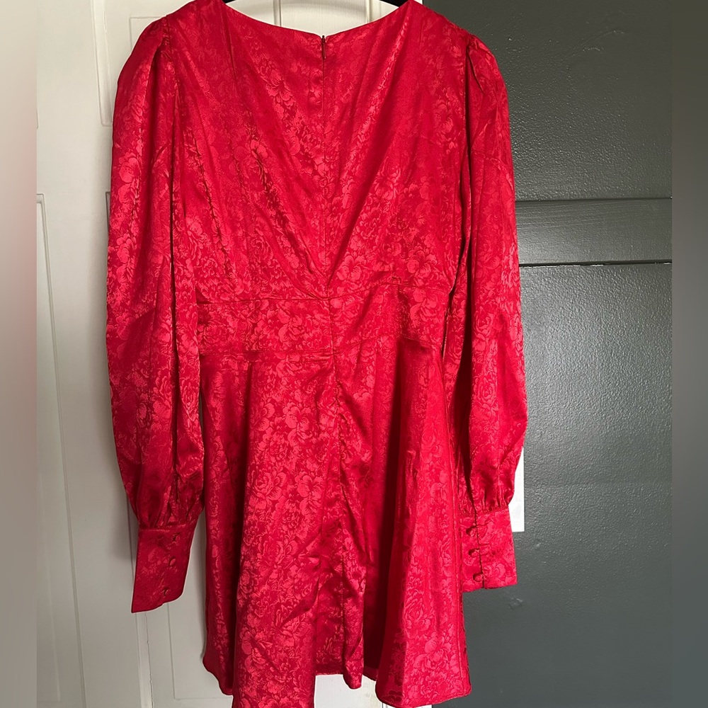 Revolve Seven Wonders Rosalia Mini Dress Red Long Sleeve Cut Out Satin Floral - Picture 9 of 12